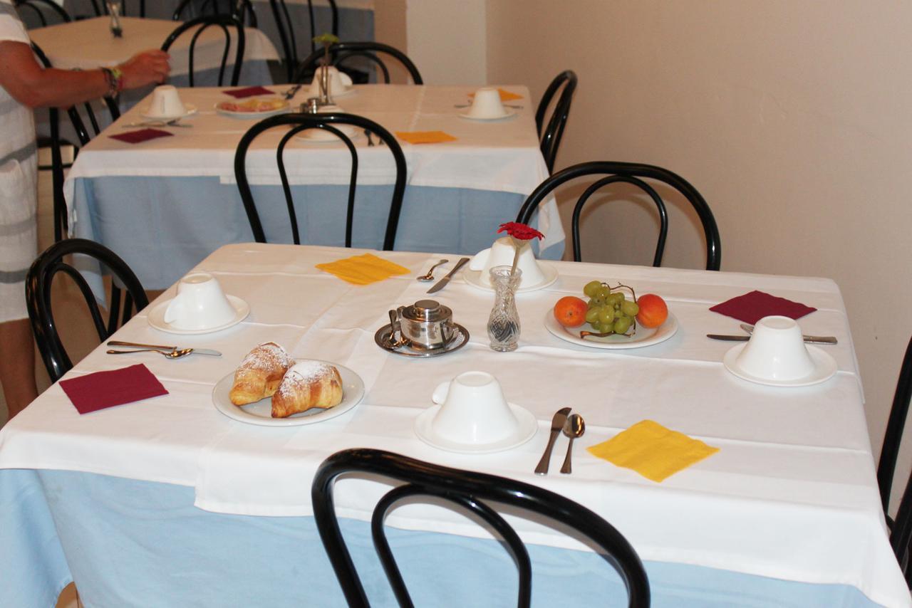 Hotel Elde リッチョーネ エクステリア 写真